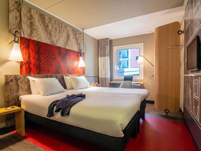 Ibis Amsterdam Centre Stopera image