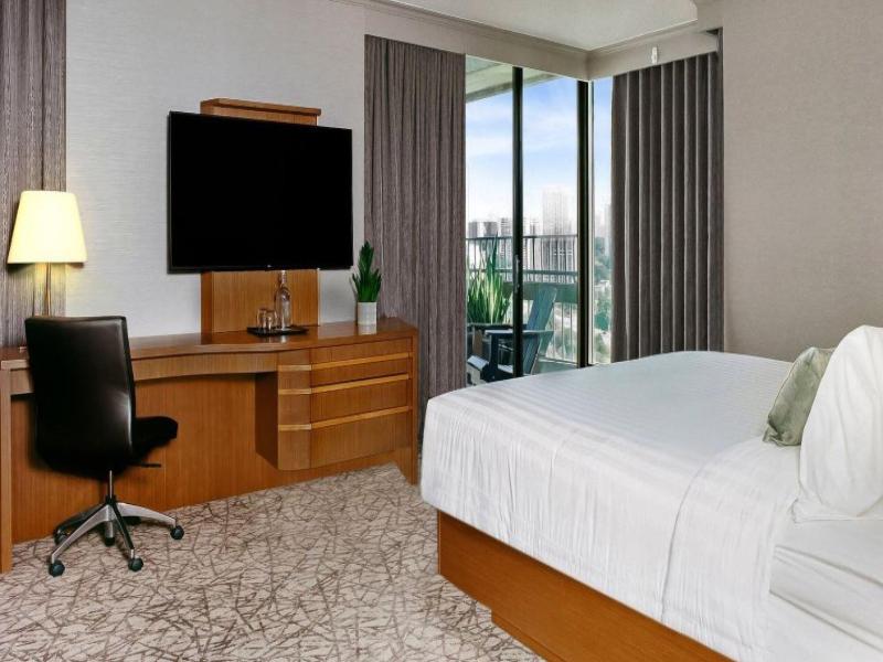 Crowne Plaza Toronto - North York by IHG image