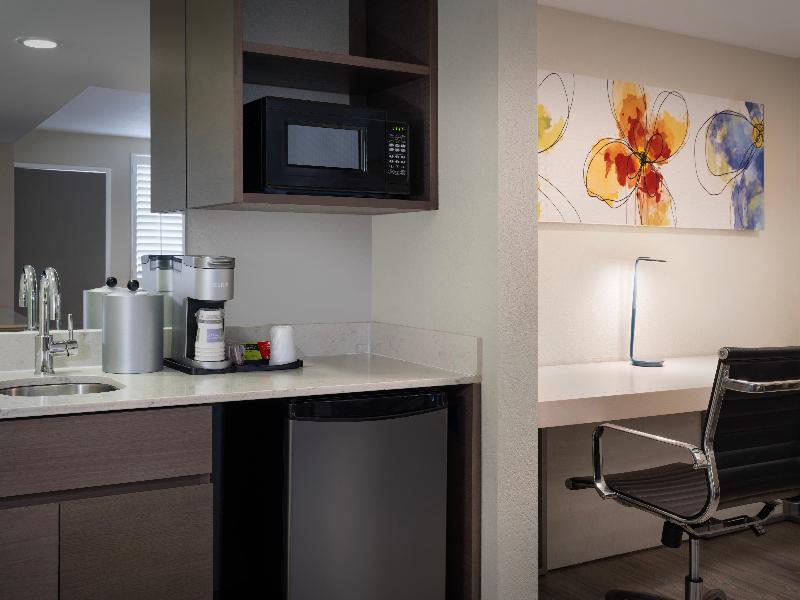 Nickelodeon Family Suites