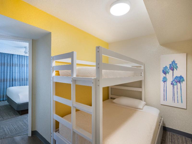 Nickelodeon Family Suites