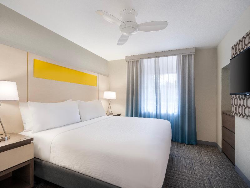 Nickelodeon Family Suites