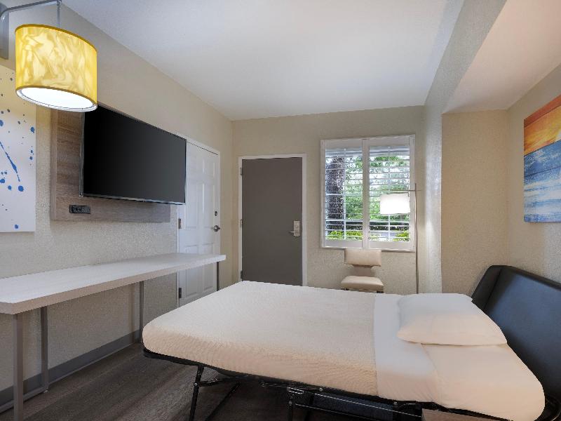 Holiday Inn Resort Orlando Suites Waterpark image
