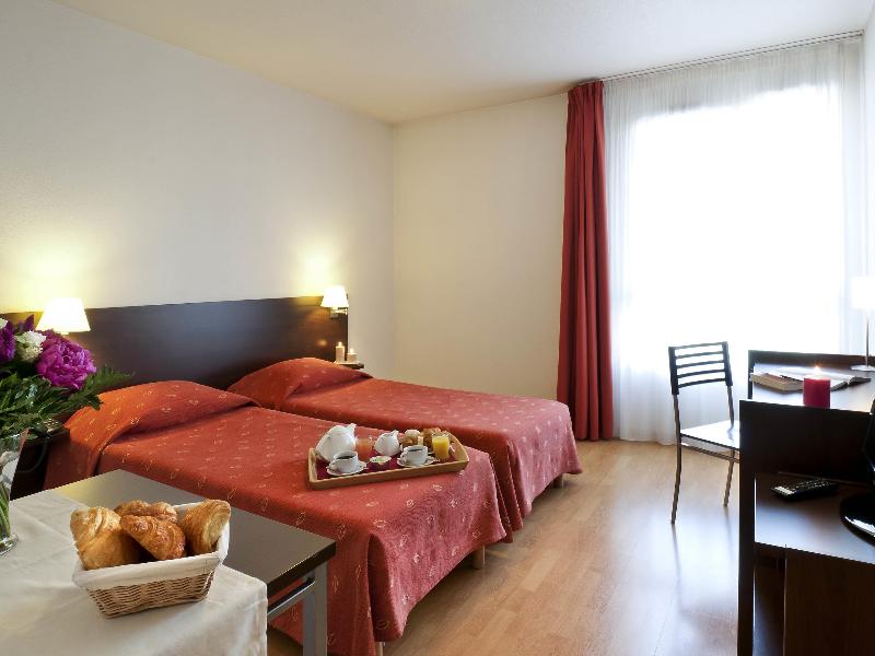 Adagio Access Vanves Porte de Chatillon image