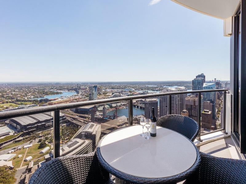 Meriton Serviced Apartments Kent Street image