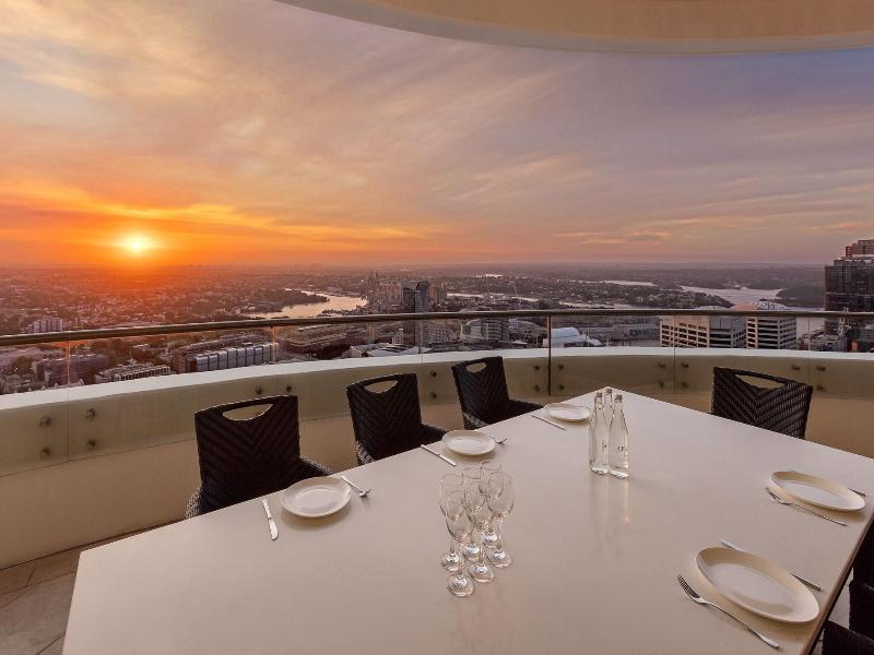 Meriton Serviced Apartments Kent Street image