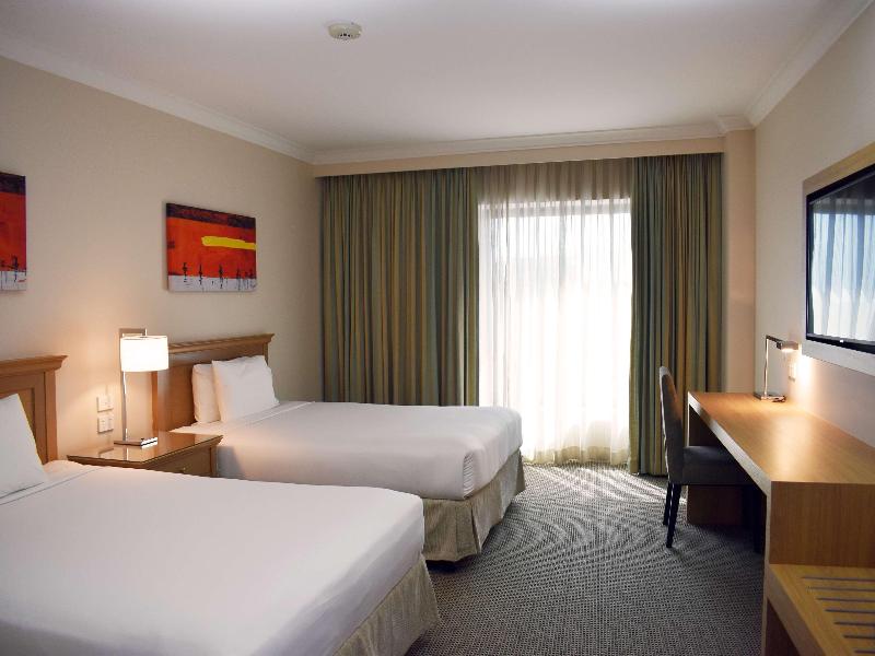 Stamford Plaza Sydney Airport Hotel & Conference image