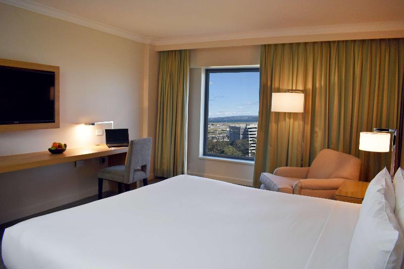Stamford Plaza Sydney Airport Hotel & Conference
