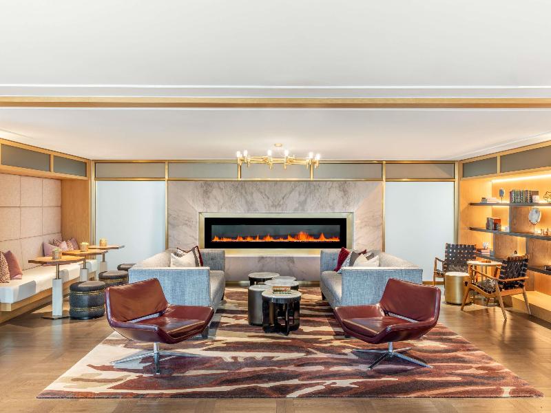 Fairmont The Queen Elizabeth image