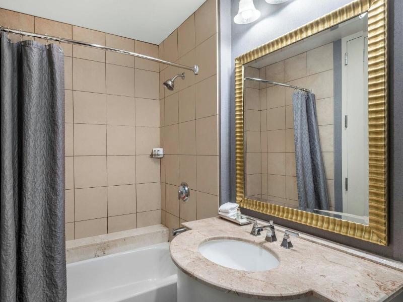 Renaissance Dallas North Hotel image