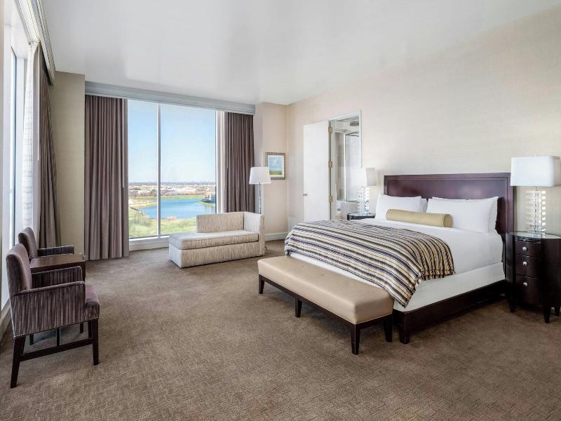 Renaissance Dallas North Hotel image