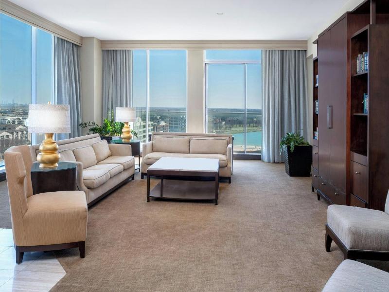 Renaissance Dallas North Hotel image