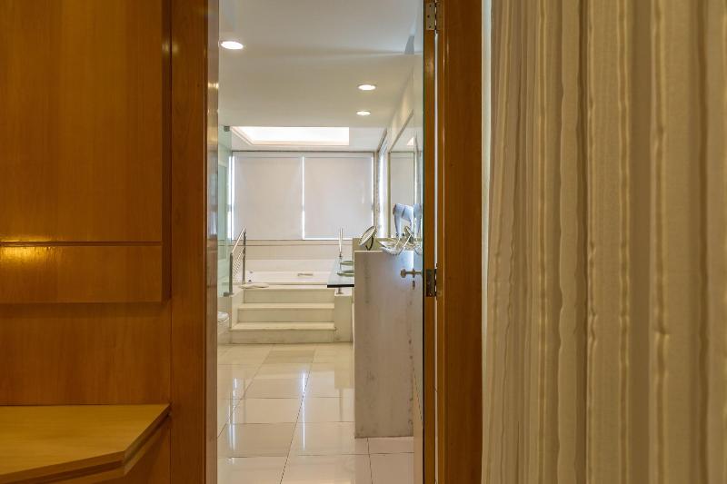 Stay in style at Astoria Palace