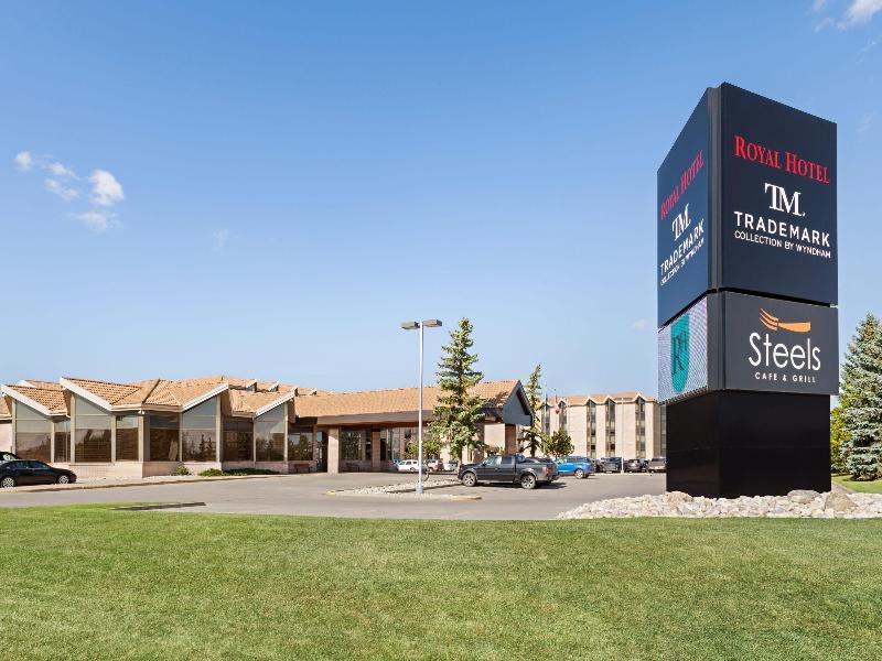 Royal Hotel West Edmonton Trademark Collection