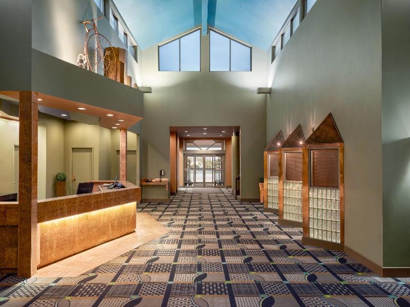 Royal Hotel West Edmonton Trademark Collection