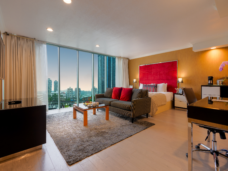 Executive Suites Hotel Metro Vancouver Burnaby image