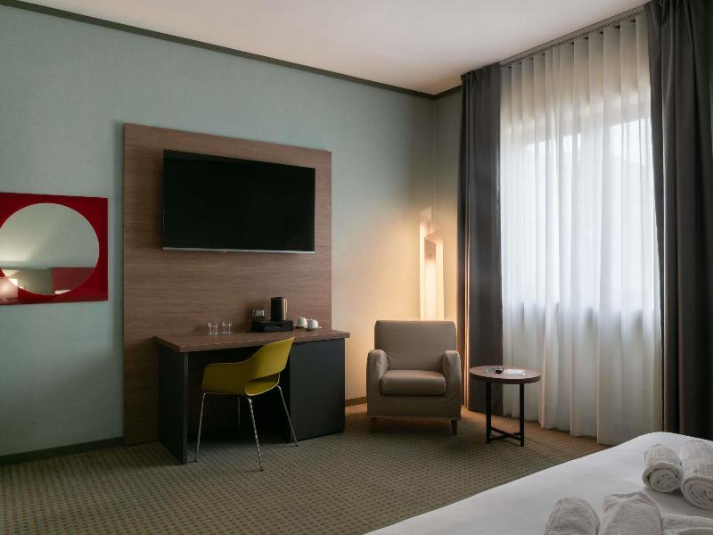 Mercure President Lecce image