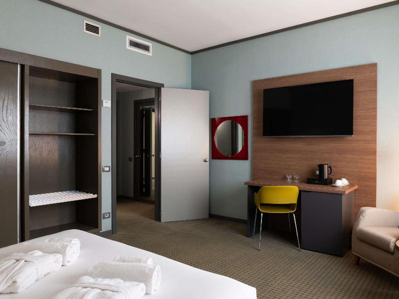 Mercure President Lecce image