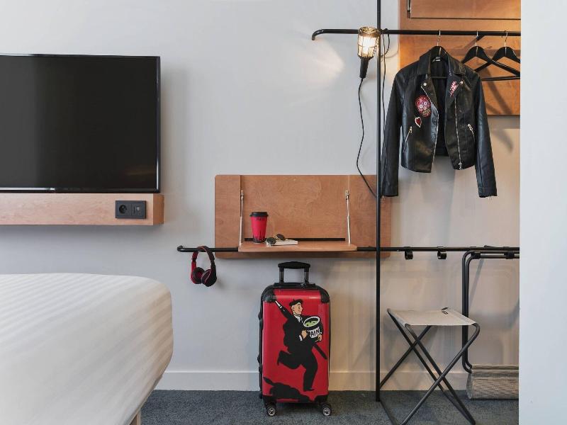 Moxy Paris Bastille image