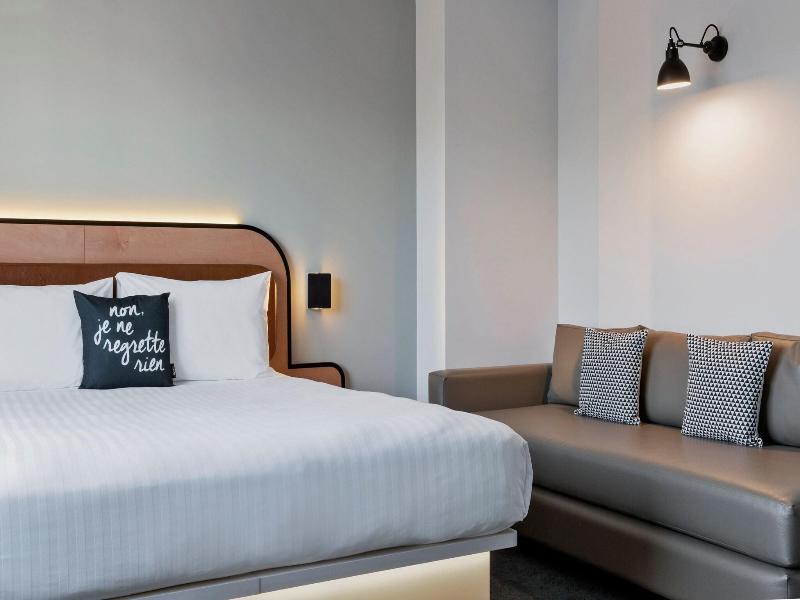 Moxy Paris Bastille image