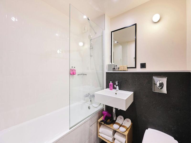 Moxy Paris Bastille image