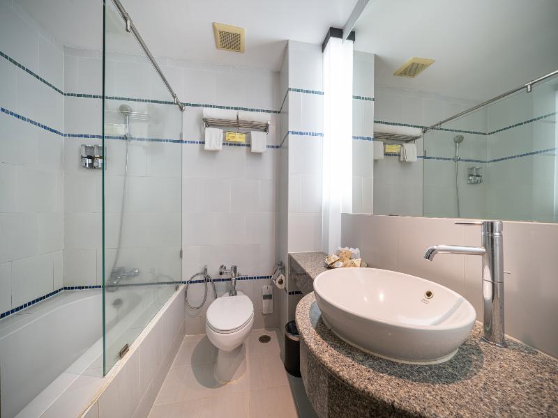 Supalai Scenic Bay Resort And Spa image
