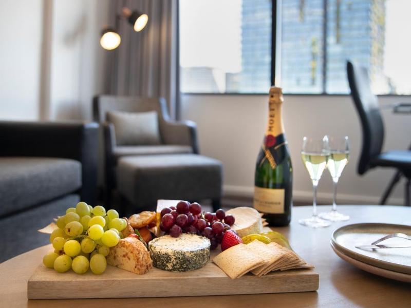Mercure Sydney image