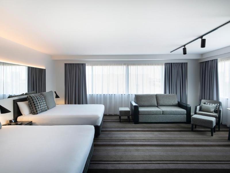 Mercure Sydney image