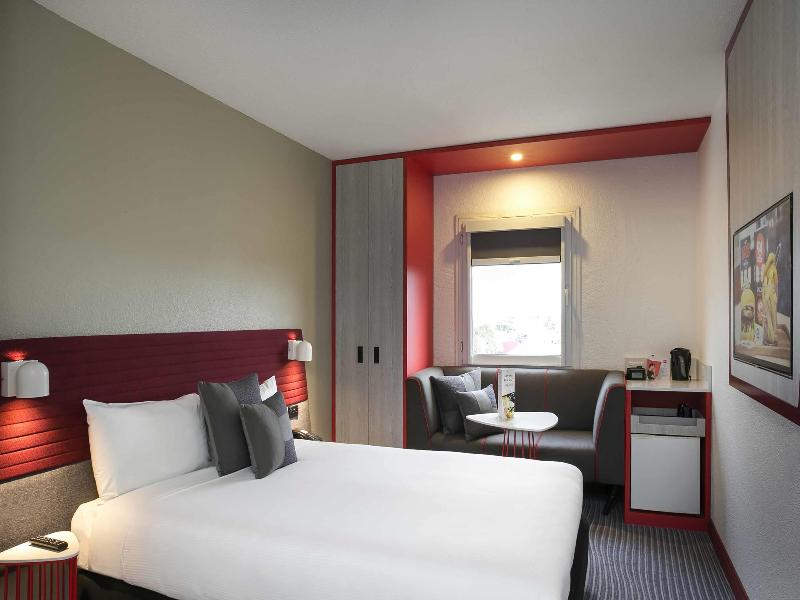 Ibis Sydney Airport image