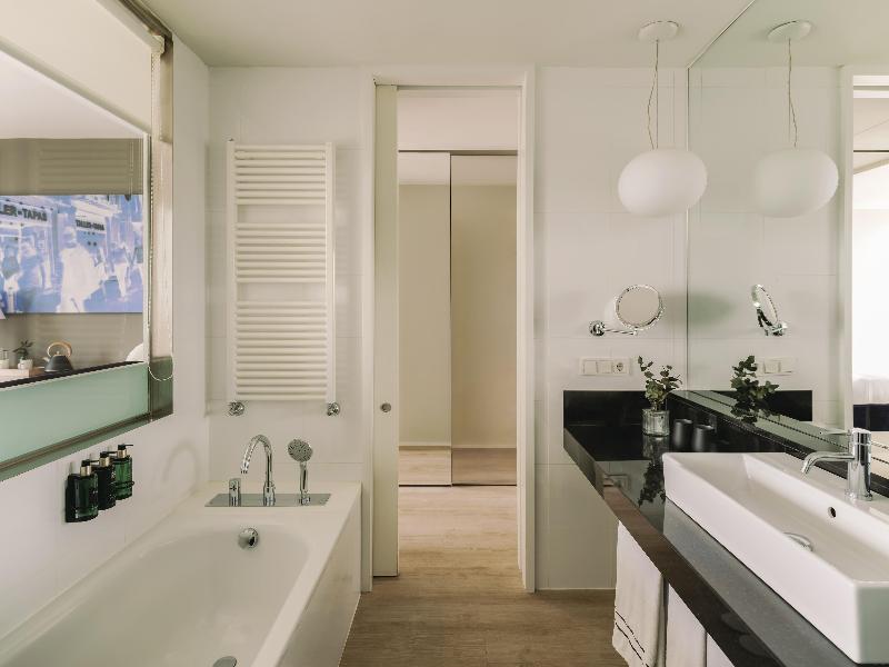 Melia Barcelona Sky image