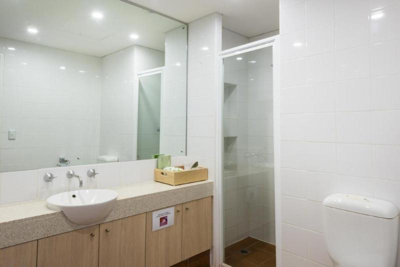 Emu Walk Apartments by Voyages image