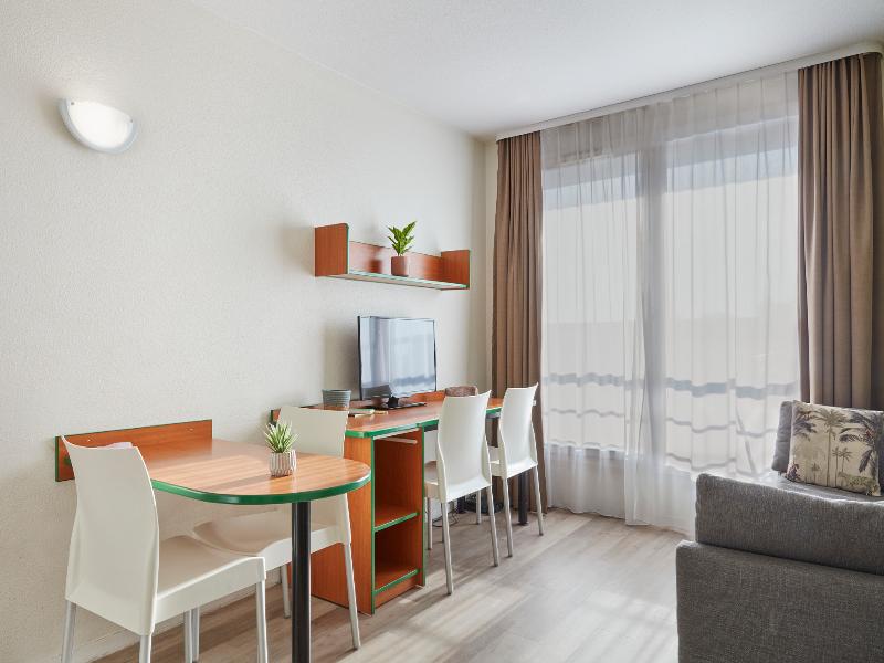 Adagio Access Bordeaux Rodesse image
