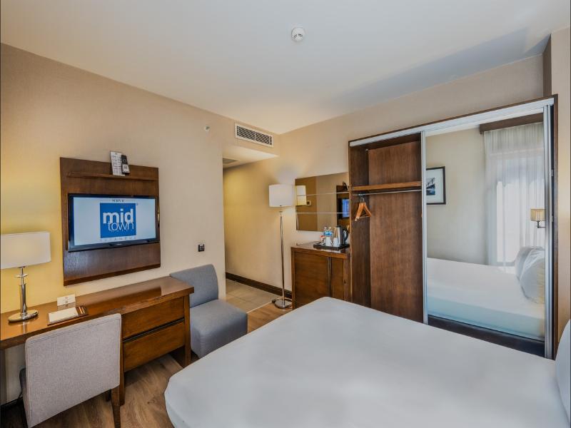 Midtown Hotel Istanbul image