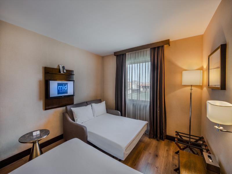 Midtown Hotel Istanbul image