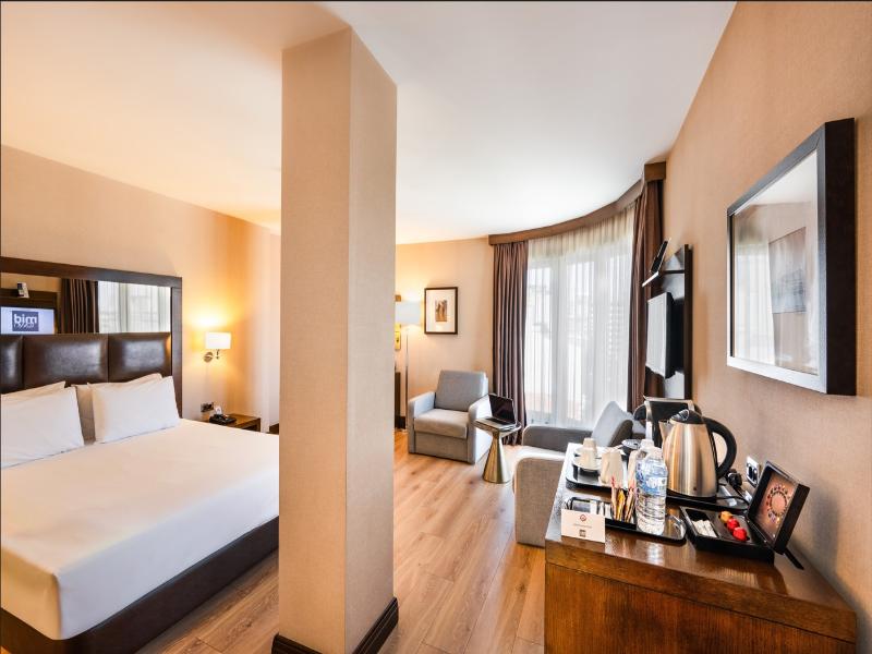 Midtown Hotel Istanbul image