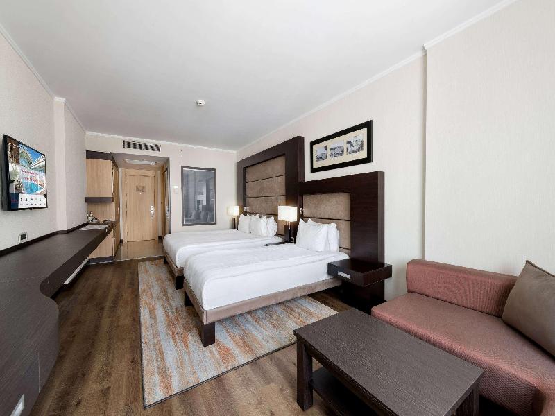 Ramada Plaza By Wyndham Istanbul City Center image