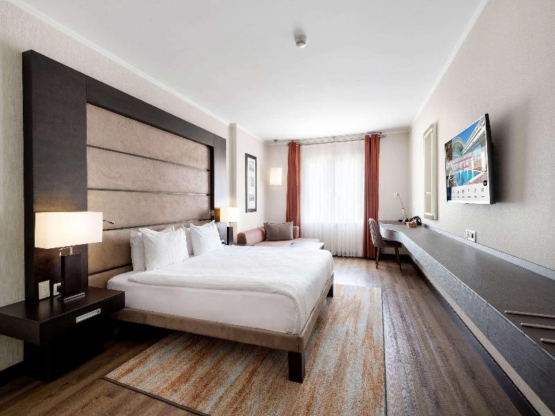 Ramada Plaza By Wyndham Istanbul City Center image
