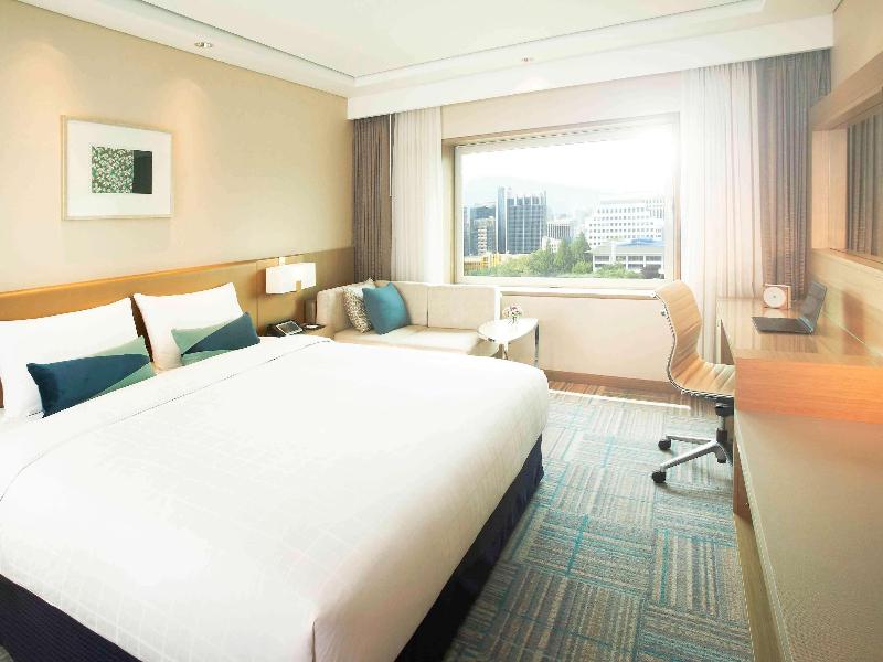 Novotel Ambassador Seoul Gangnam image
