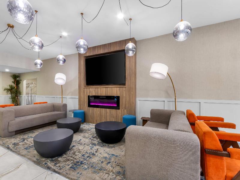 Quality Inn & Suites Lake Havasu City image