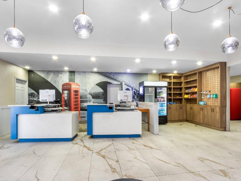 Quality Inn & Suites Lake Havasu City image