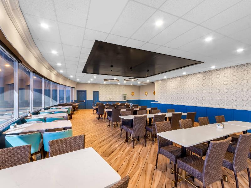 Quality Inn & Suites Lake Havasu City image