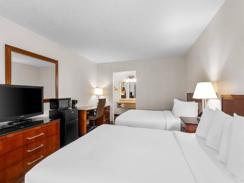 Quality Inn & Suites Lake Havasu City image