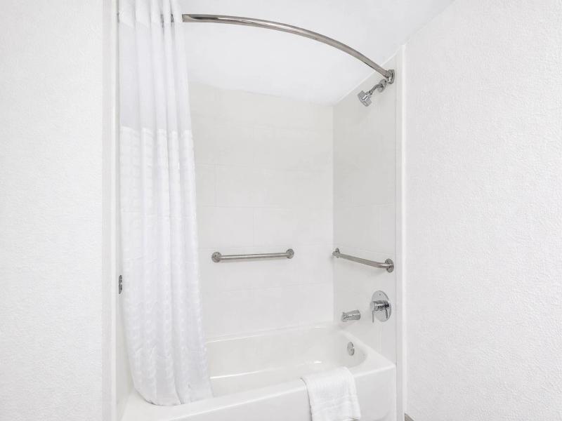 Comfort Suites Baymeadows Near Butler Blvd image