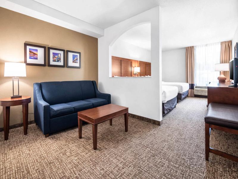 Comfort Suites Baymeadows Near Butler Blvd image