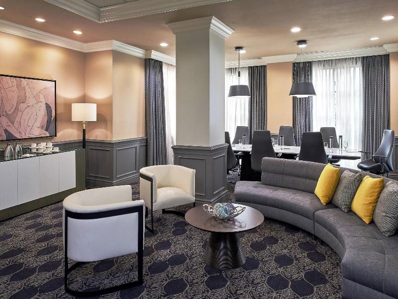 Hotel Colonnade Coral Gables image