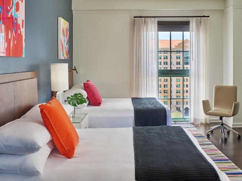 Hotel Colonnade Coral Gables image