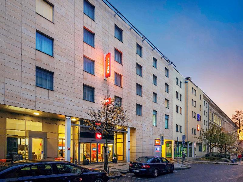 Ibis Praha Wenceslas Square — general view