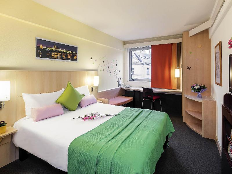 Ibis Praha Wenceslas Square image