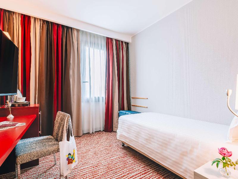 Mercure Roma Piazza Bologna image