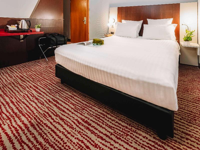 Mercure Roma Piazza Bologna image