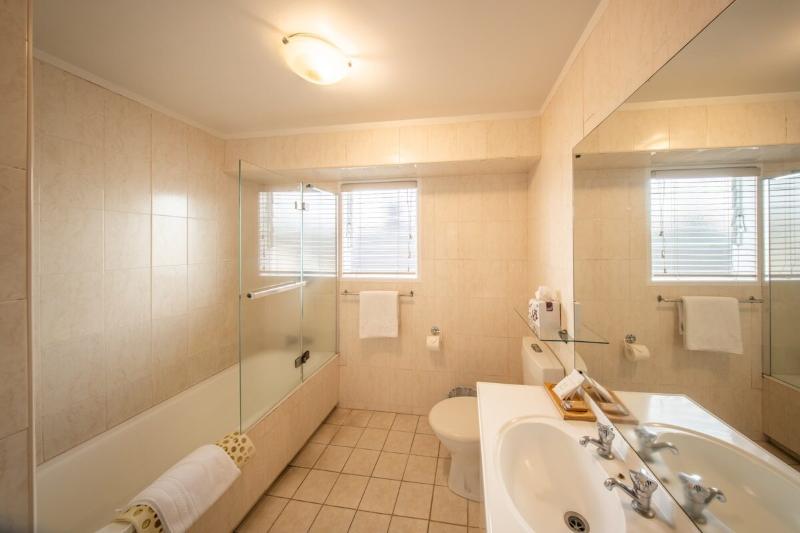 Prince's Gate Hotel image